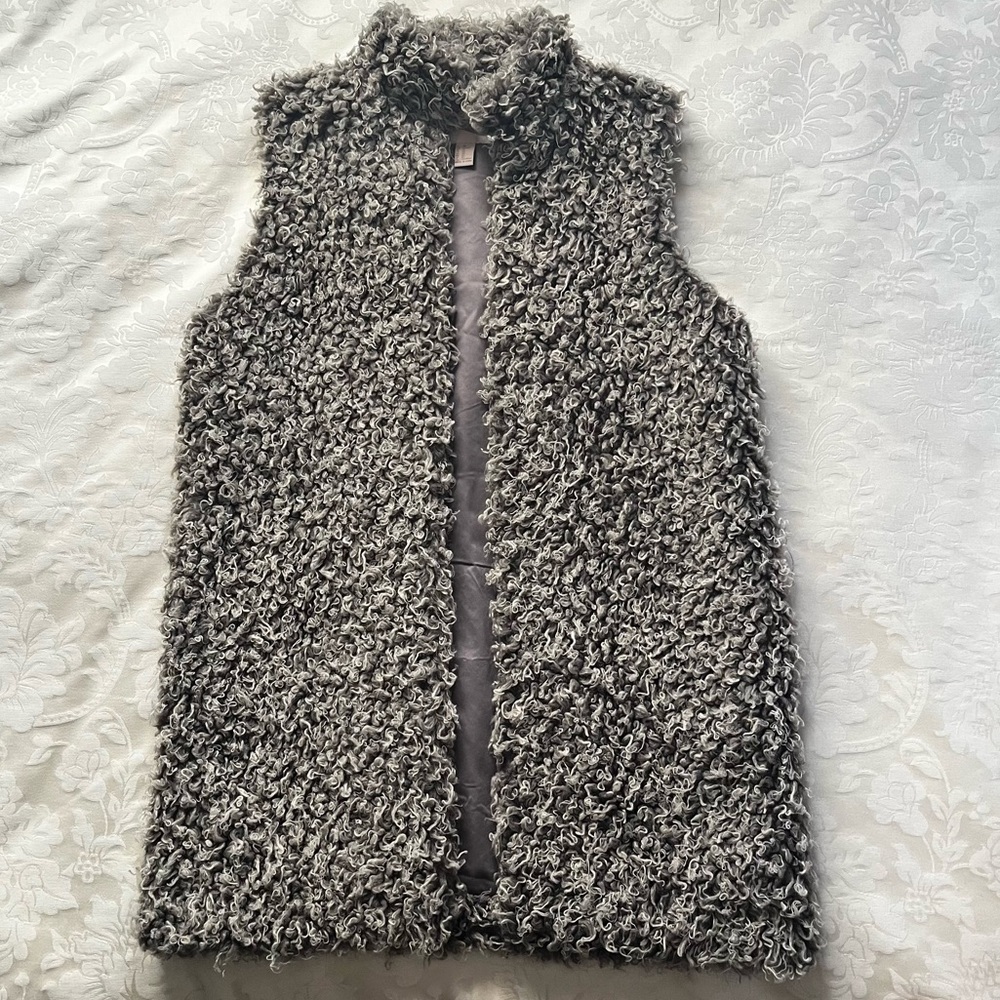 Forever 21 Fuzzy Grey Vest